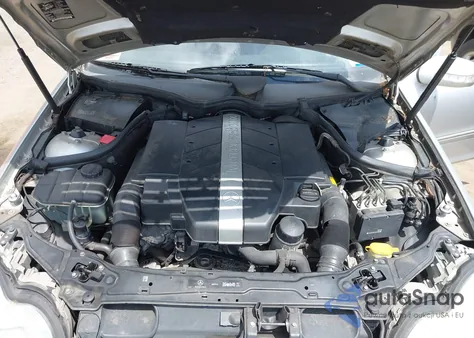 2003 Mercedes-Benz C 240 z USA, uszkodzony, nr VIN WDBRF81J13F404291